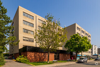 1575 Boul Henri-Bourassa W, Montréal, QC for rent Building Photo- Image 1 of 4