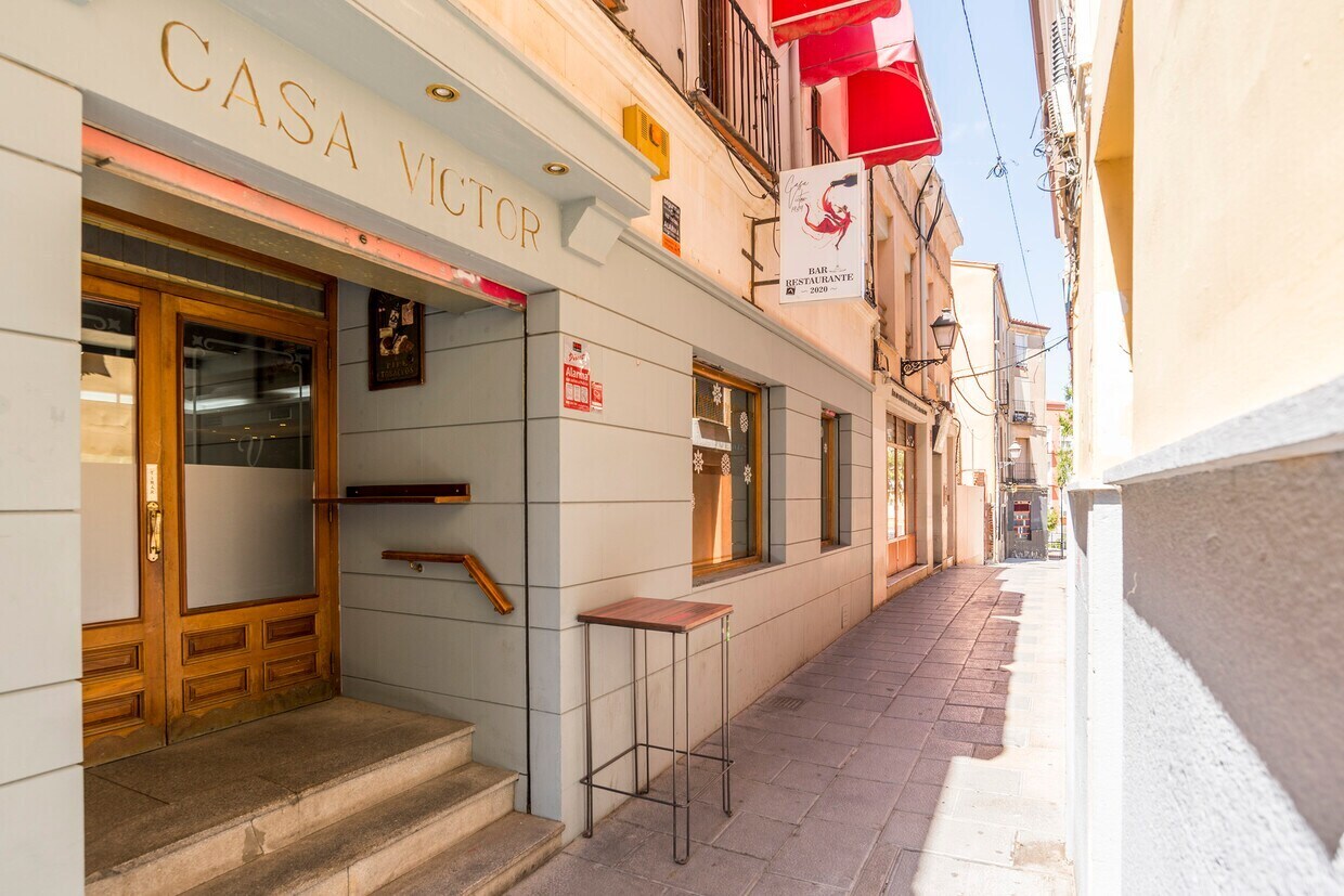 Retail in Guadalajara, Guadalajara for sale Building Photo- Image 1 of 22