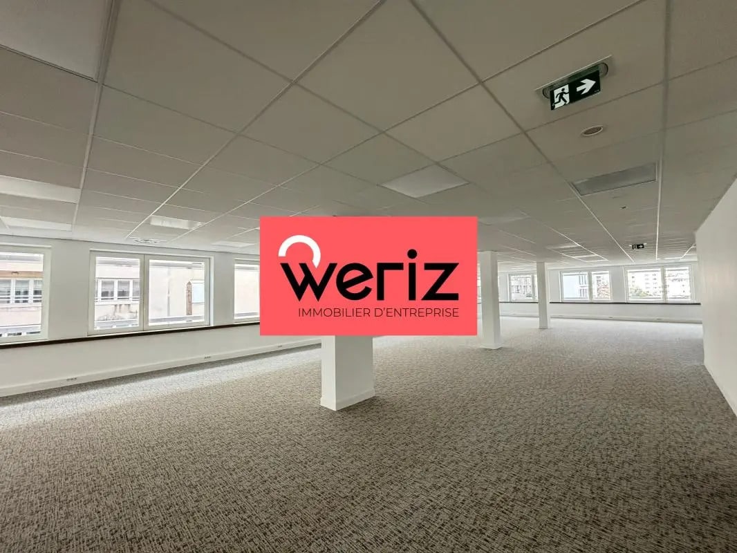 Office in Marseille to rent Interior Photo- Image 1 of 12