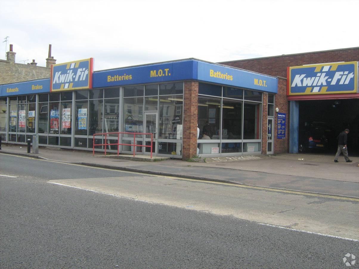 60 Carnarvon Rd, Clacton On Sea to rent Primary Photo- Image 1 of 2