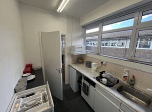 Knowl Piece, Hitchin to rent Interior Photo- Image 2 of 3