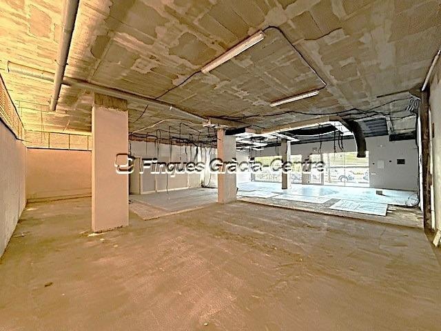 Retail in Barberà del Vallès, Barcelona to rent Interior Photo- Image 1 of 2