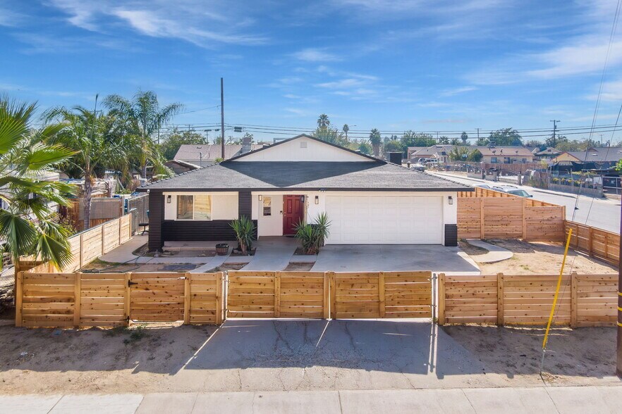 1301 E Planz Rd, Bakersfield 93307 Residential for Sale UK