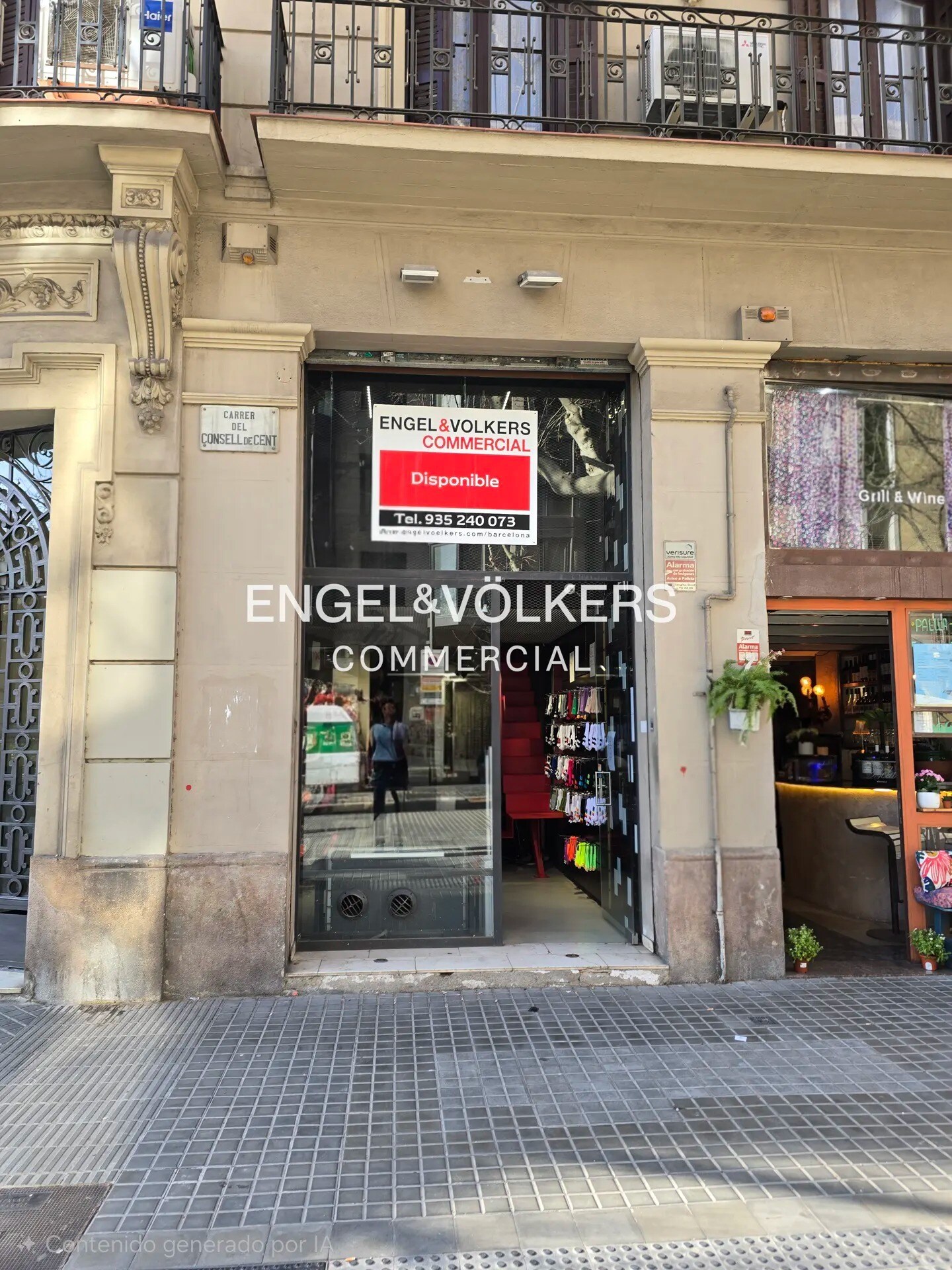 Retail in Barcelona, Barcelona to rent Primary Photo- Image 1 of 4