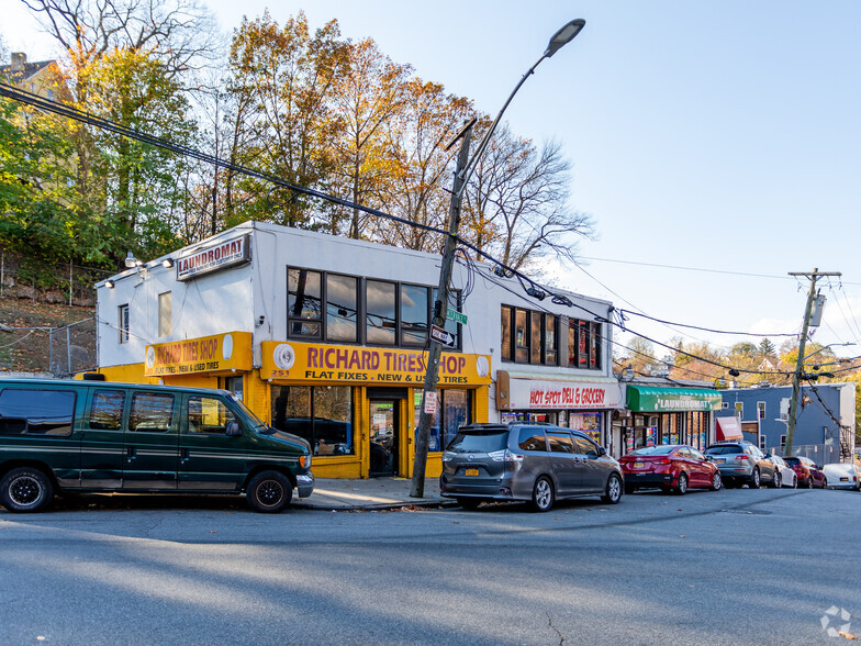 251 Mclean Ave, Yonkers, NY for sale - Primary Photo - Image 1 of 1