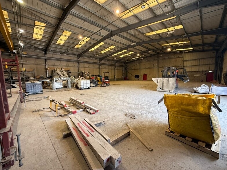 Station Rd, Stoney Stanton to rent - Interior Photo - Image 2 of 4