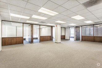 40 N Main St, Dayton, OH to rent Interior Photo- Image 1 of 2