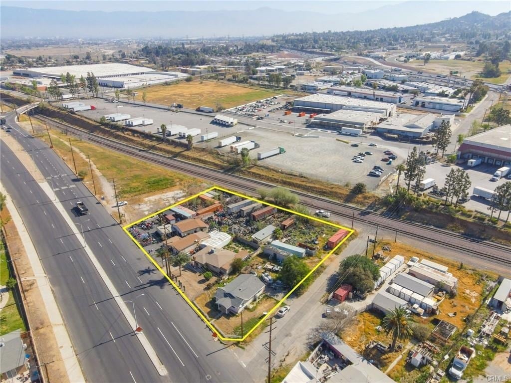 12229 La Cadena Dr, Colton 92324 UK