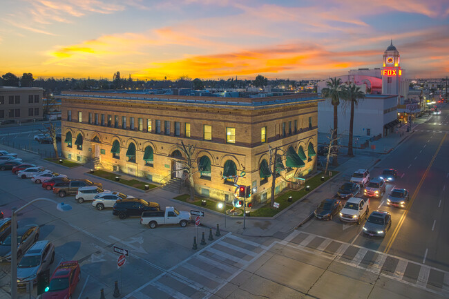 More details for 1712 19th St, Bakersfield, CA - Office for Rent