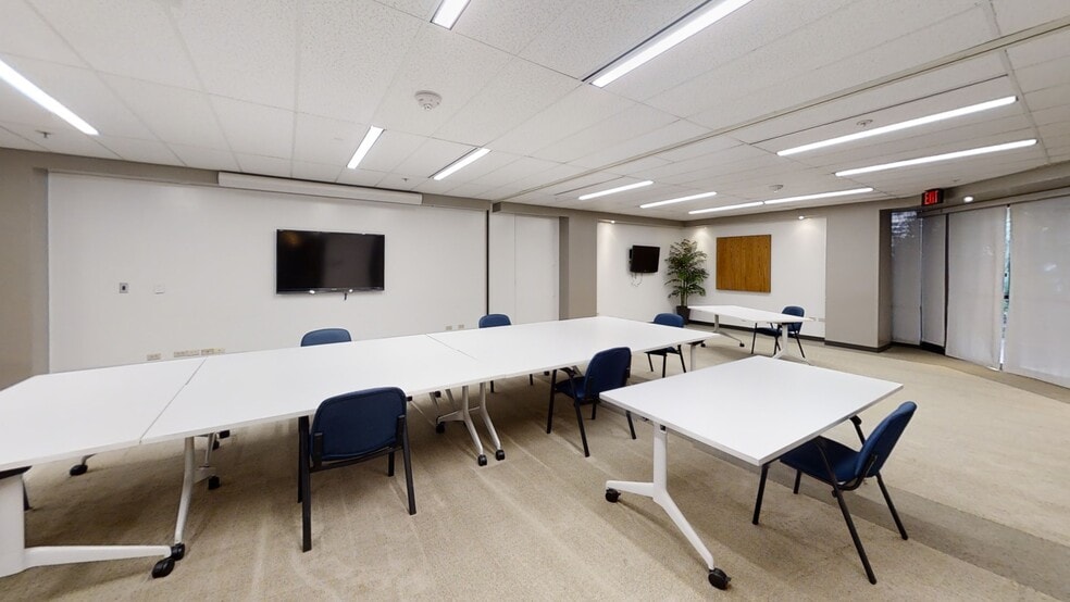 733 Bishop St, Honolulu, HI to rent - Matterport 3D Scan - Image 3 of 23