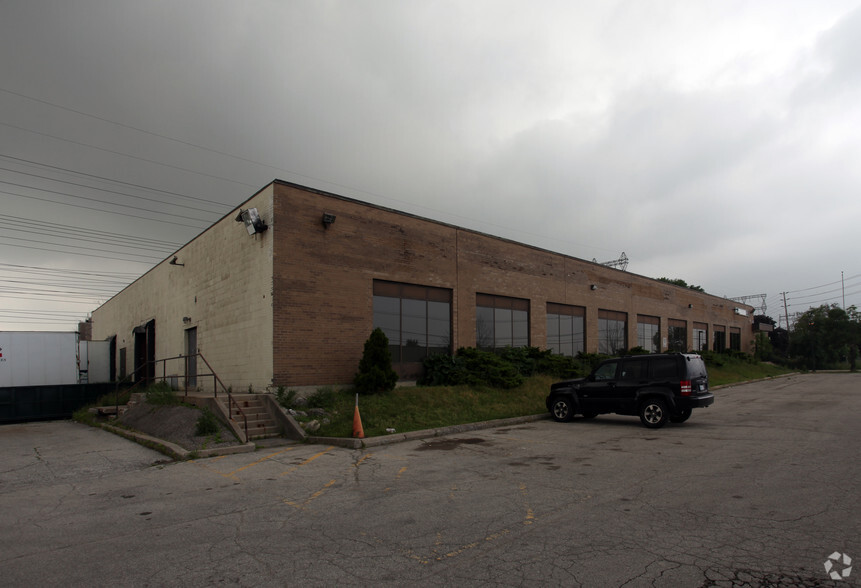 1 City View Dr, Toronto, ON for sale - Building Photo - Image 2 of 2