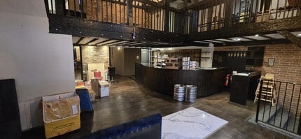 12 High St, Hailsham to rent Building Photo- Image 1 of 9