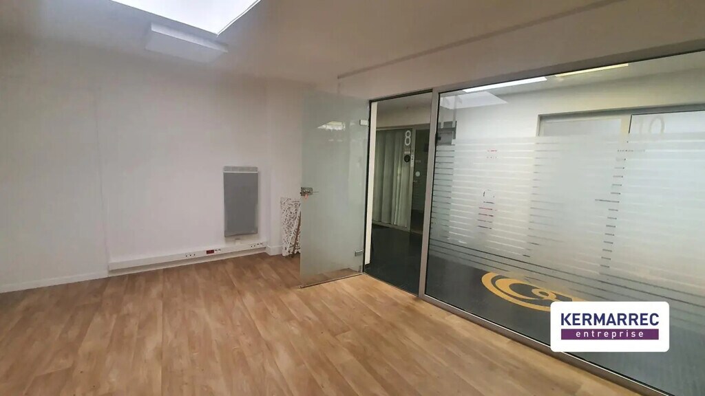 Location Bureaux 24 m² - Photo 1