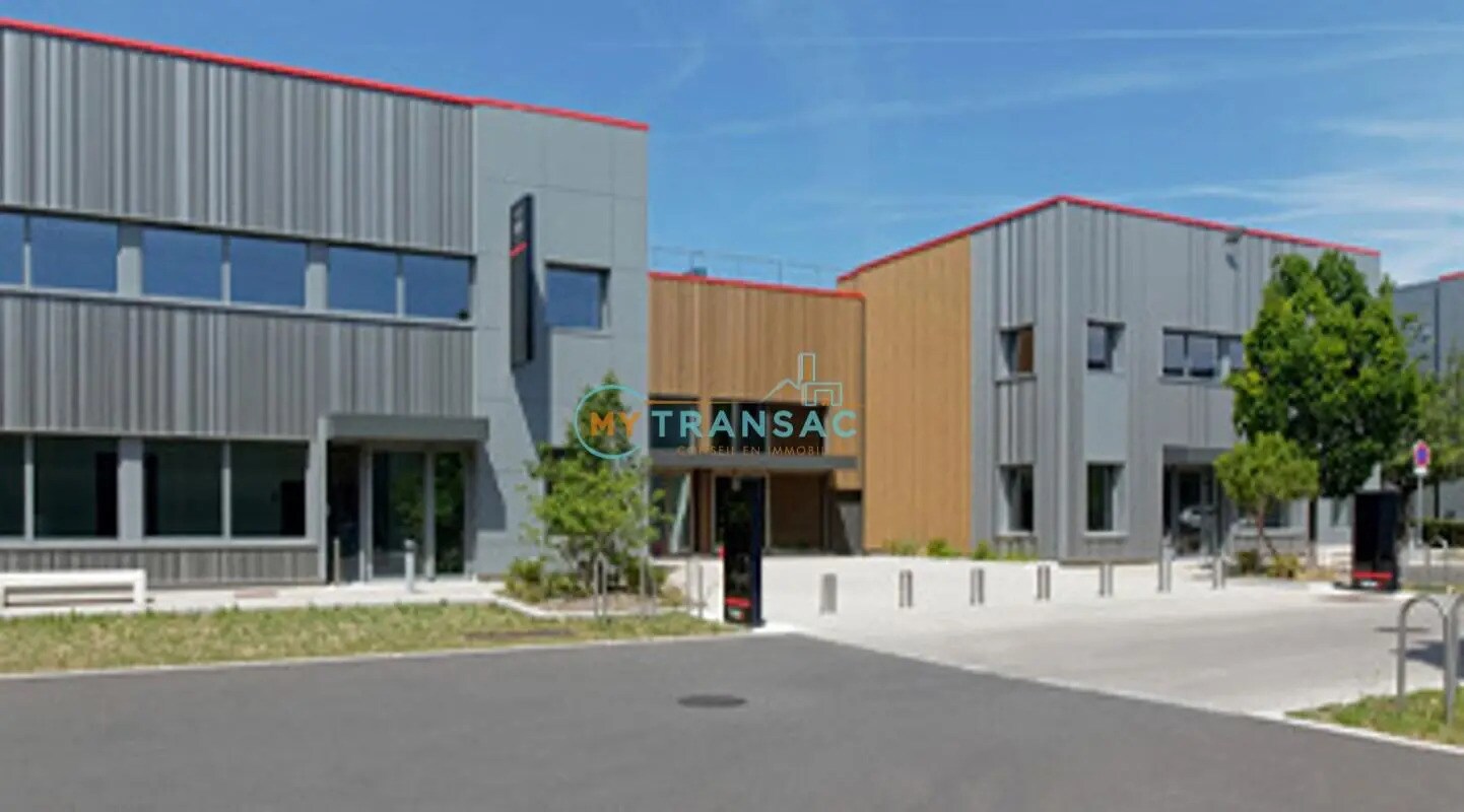 Industrial in Le Blanc-Mesnil to rent Building Photo- Image 1 of 19