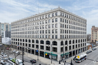 4740-4750 N Sheridan Rd, Chicago, IL for rent Building Photo- Image 1 of 8