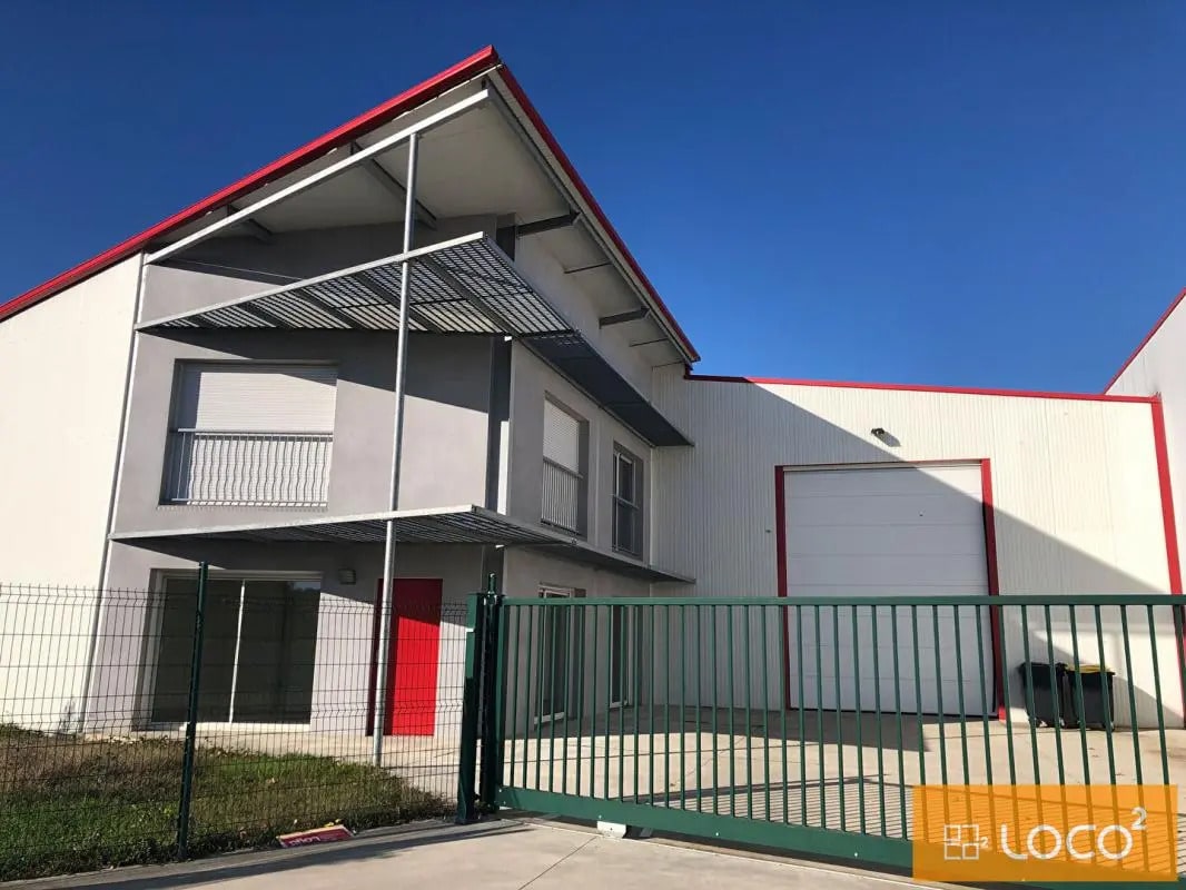 Light Industrial in Montrabé to rent Building Photo- Image 1 of 7