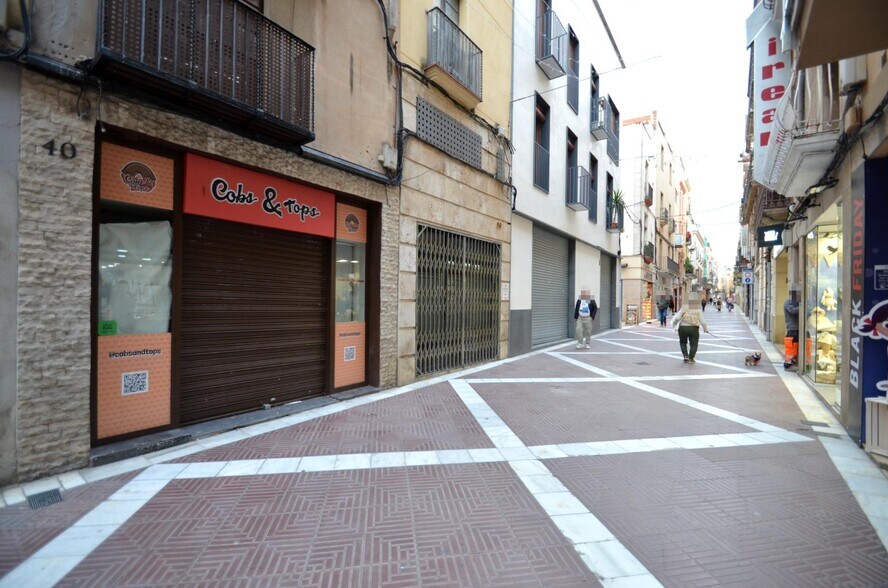 Carrer Caputxins, Vilanova i la Geltrú, Barcelona to rent - Building Photo - Image 3 of 3