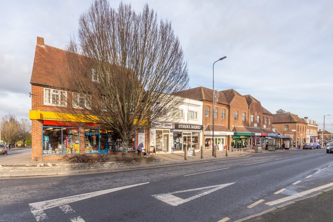 More details for 1-7 Market Pl, Didcot - Retail to Rent