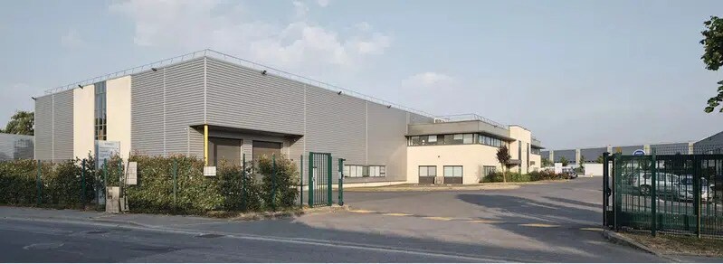 Industrial in Le Mesnil-Amelot to rent - Building Photo - Image 1 of 13