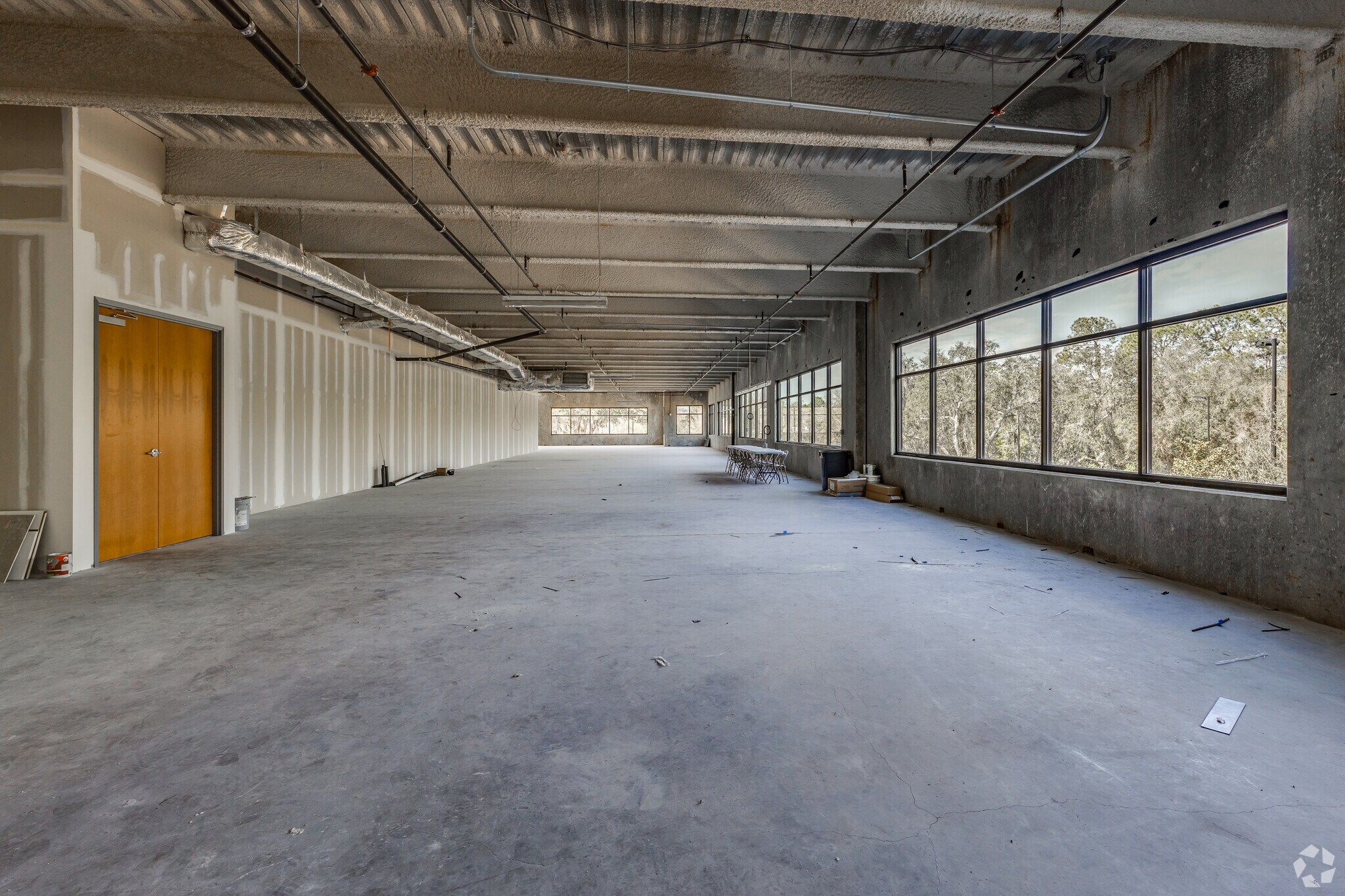 13008 N Telecom Pky, Tampa, FL to rent Interior Photo- Image 1 of 6