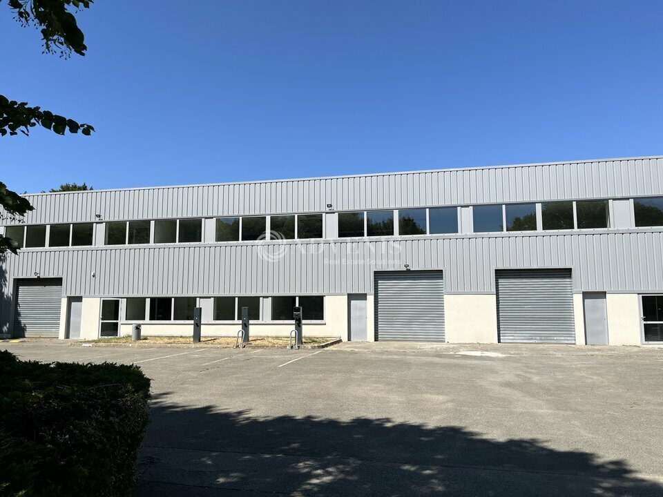 515 Avenue Roland Garros, Buc to rent Building Photo- Image 1 of 7