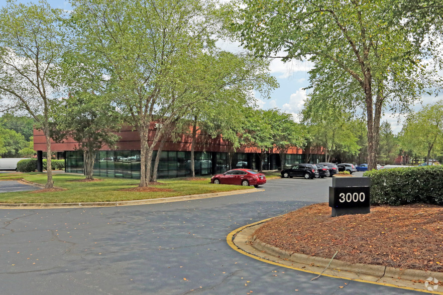 3000 Aerial Center Executive Pky, Morrisville, NC for sale - Building Photo - Image 1 of 1