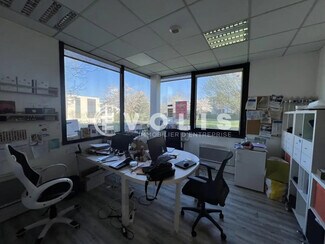 More details for 123 Chemin Des Bassins, Créteil - Office to Rent