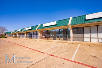 2837-2849 Galleria Dr, Arlington, TX to rent Building Photo- Image 1 of 1