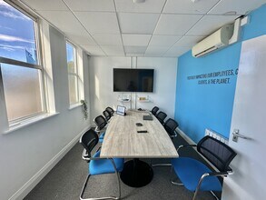 Bryant Road, Poole to rent Interior Photo- Image 1 of 8