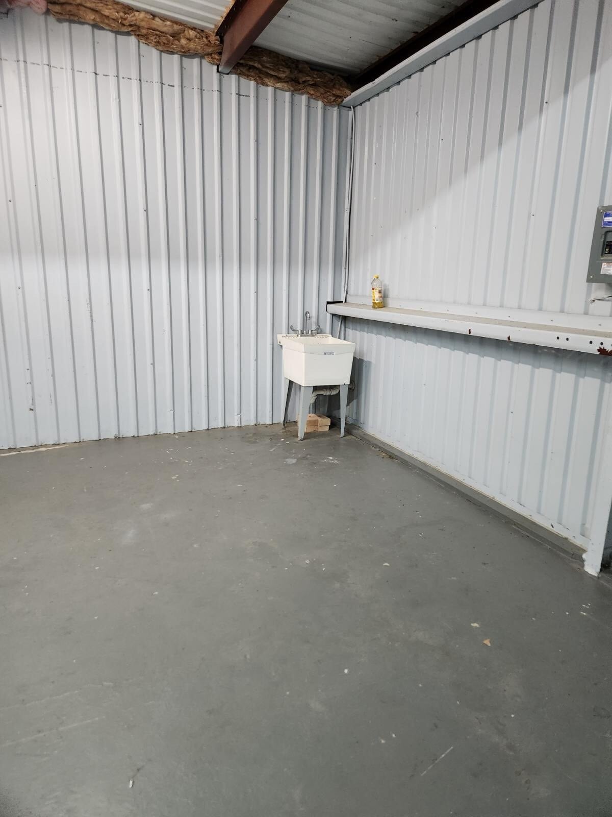 13001 Veterans Memorial Dr, Houston, TX to rent Interior Photo- Image 1 of 5