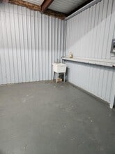 13001 Veterans Memorial Dr, Houston, TX to rent Interior Photo- Image 1 of 5