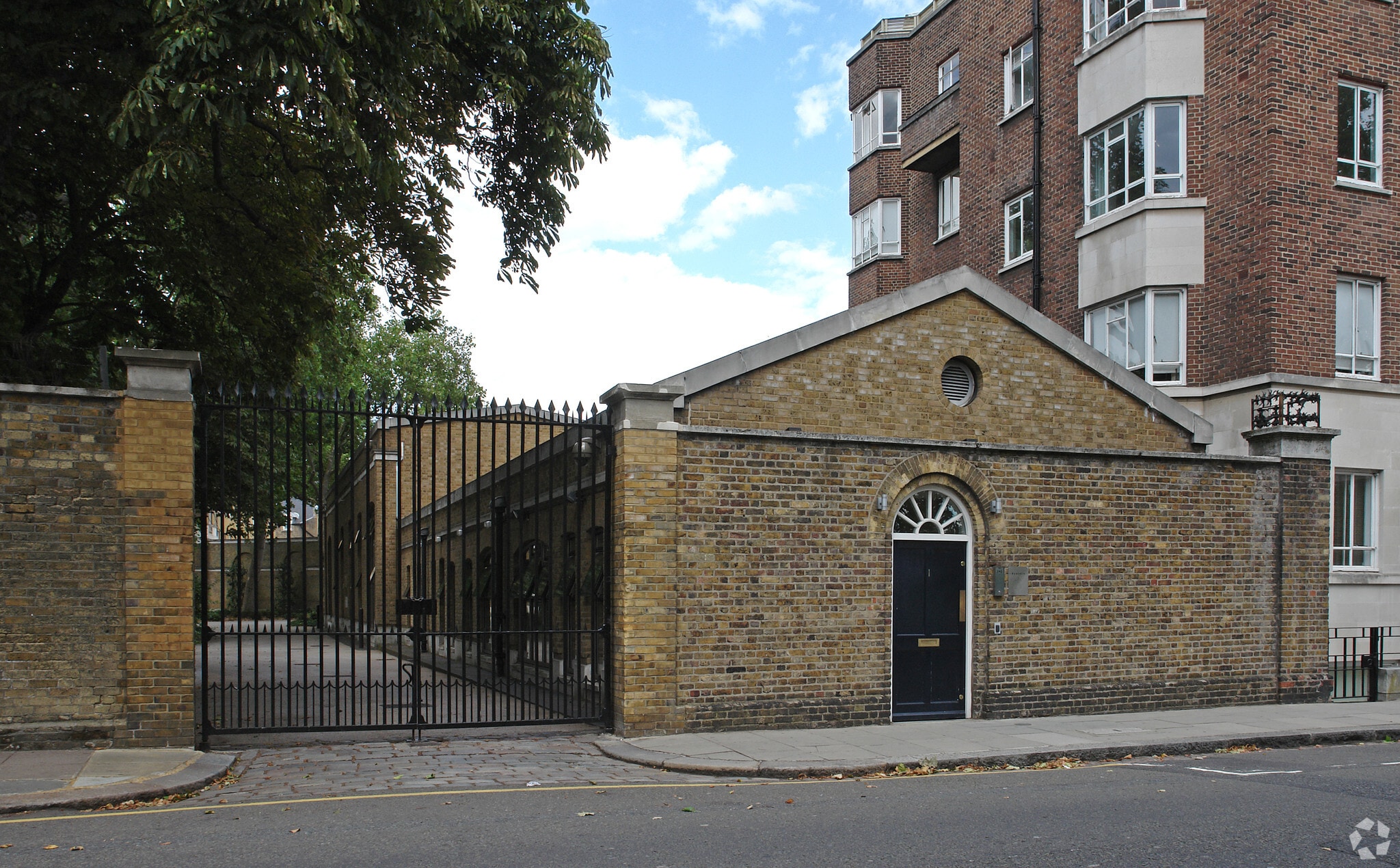 1 Franklins Row, London for sale Primary Photo- Image 1 of 1