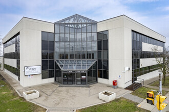 Tapscott Business Centre portfolio of 4 properties for sale on LoopNet.co.uk Primary Photo- Image 1 of 5