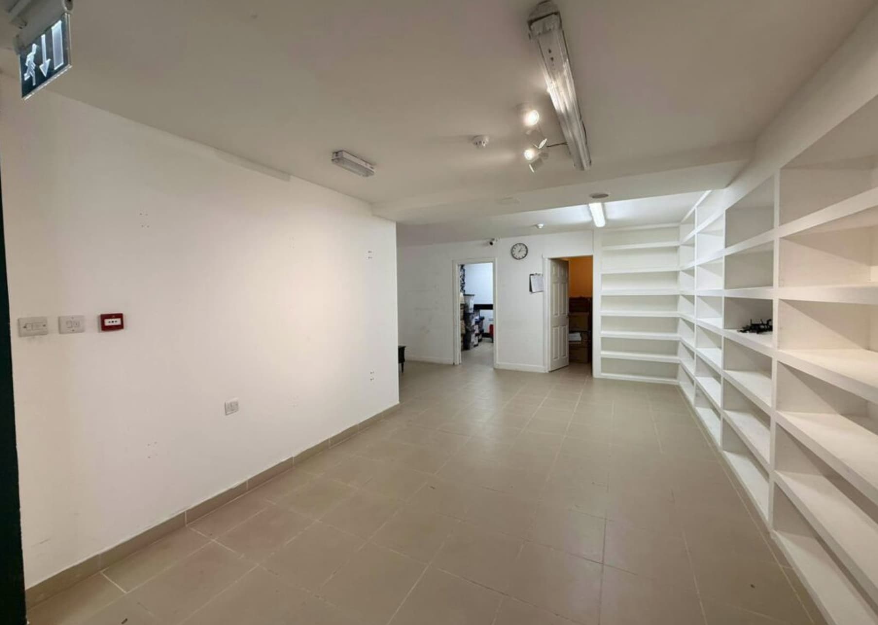 9-15 Umberston St, London to rent Interior Photo- Image 1 of 3