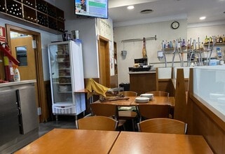 Retail in Barcelona, Barcelona to rent Interior Photo- Image 1 of 4