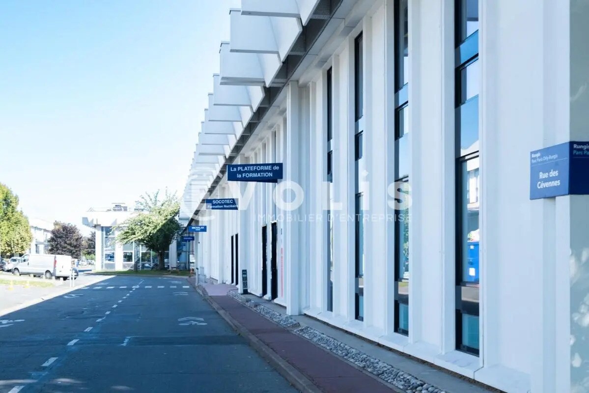 6 Rue Des Cévennes, Rungis to rent Building Photo- Image 1 of 9