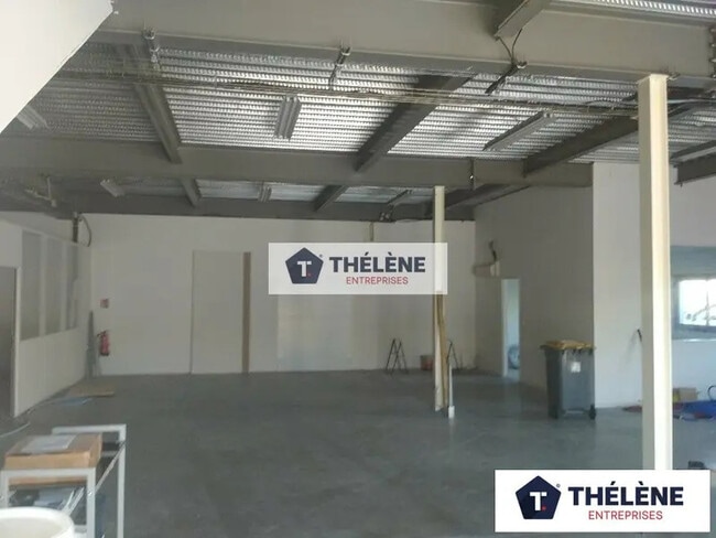 Location Local d'activités 228 m²