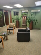 205 E 11th St, Vancouver, WA for rent Lobby- Image 2 of 4