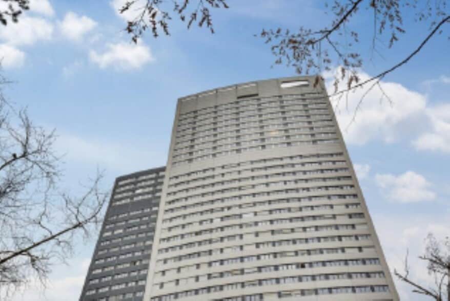 20 Ter Rue De Bezons, Courbevoie to rent - Building Photo - Image 1 of 13