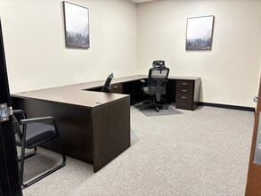 970 Reserve Dr, Roseville, CA to rent Interior Photo- Image 1 of 1