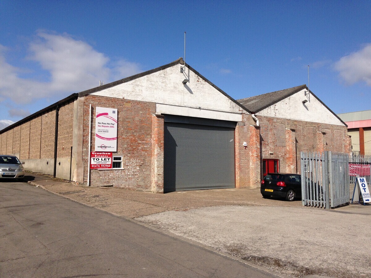 London Rd, Grantham NG31 6HP UK