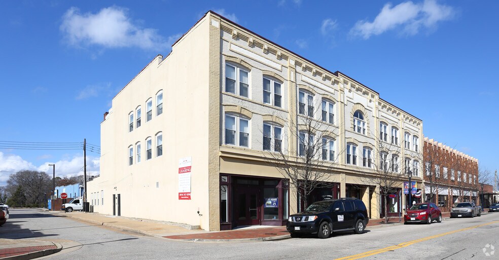 245 E Broadway Ave, Hopewell, VA for rent - Building Photo - Image 1 of 12