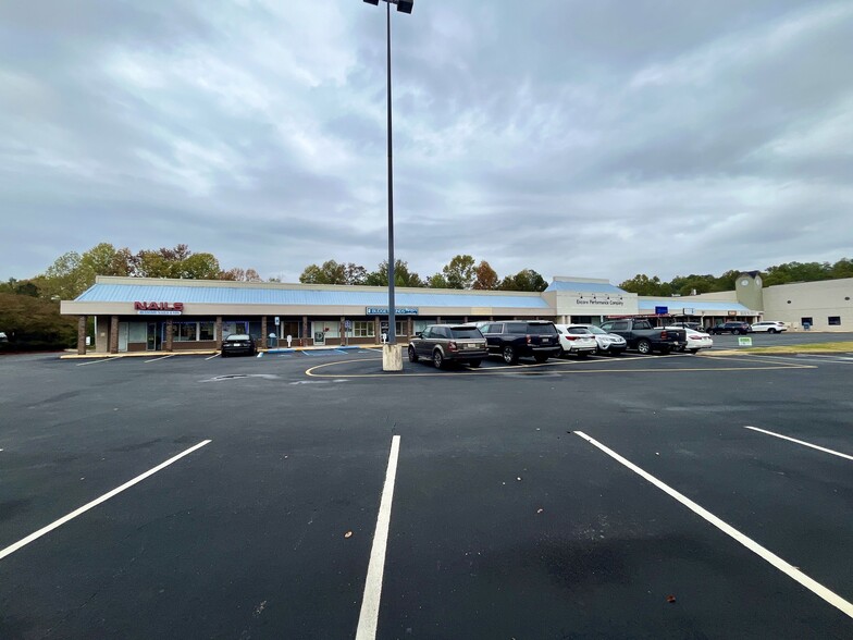 2110-2138 Columbiana Rd, Vestavia Hills, AL for rent - Building Photo - Image 3 of 6