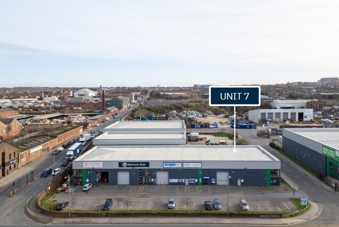 Derby Rd, Liverpool to rent - Building Photo - Image 1 of 11