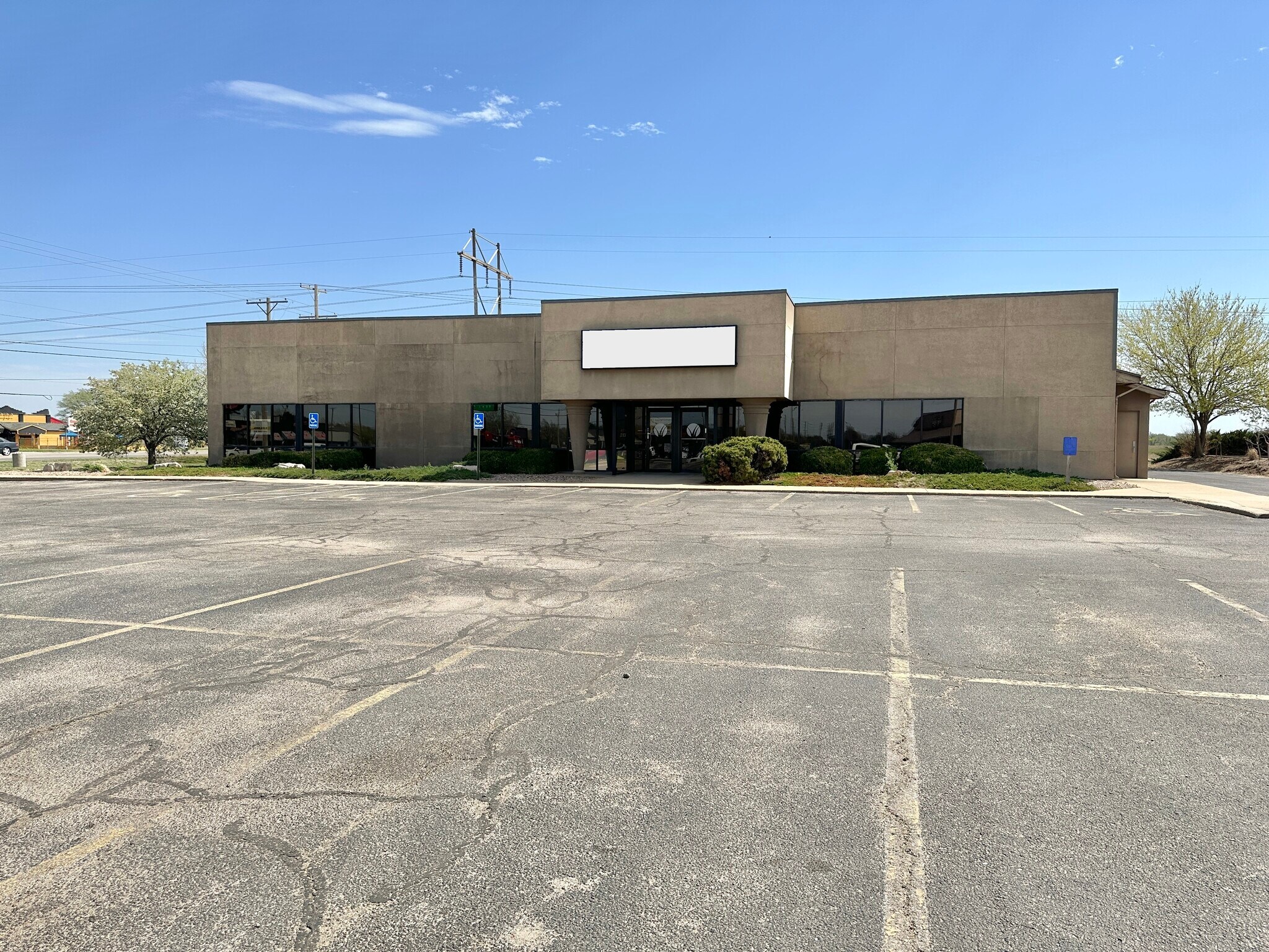 6617 W Central Ave, Wichita, KS for sale Building Photo- Image 1 of 1