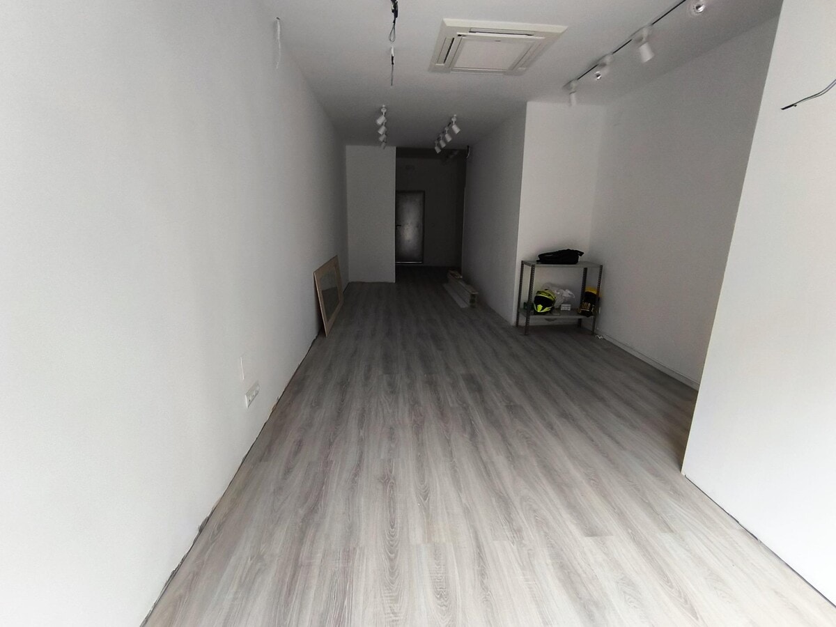 Avenida de Tomás Giménez, 54, L'Hospitalet de Llobregat, BAR 08906 - Unit Pta. 1 - - Interior Photo - Image 2 of 3