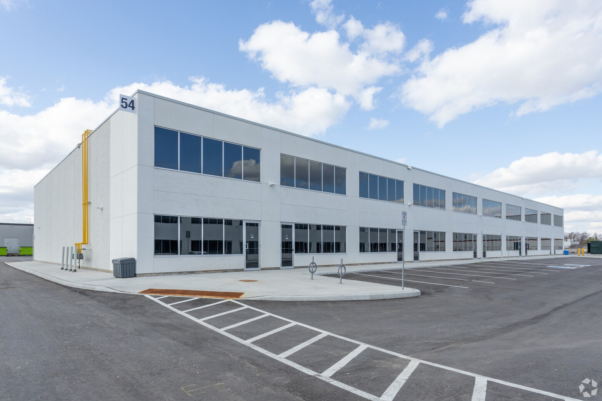 54 Steeles Ave E, Milton, ON for sale Primary Photo- Image 1 of 1