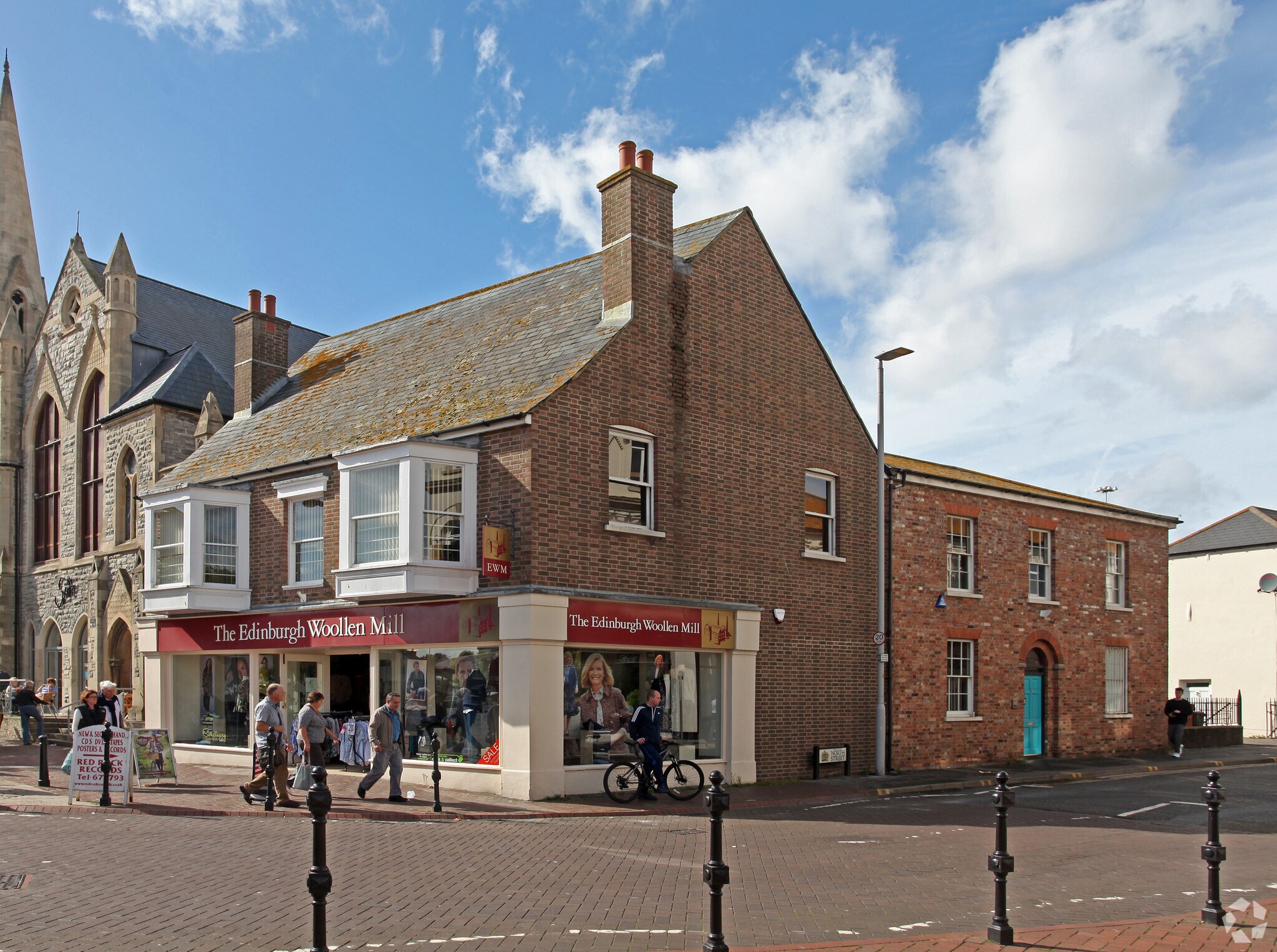 1 North St, Poole for sale Primary Photo- Image 1 of 1