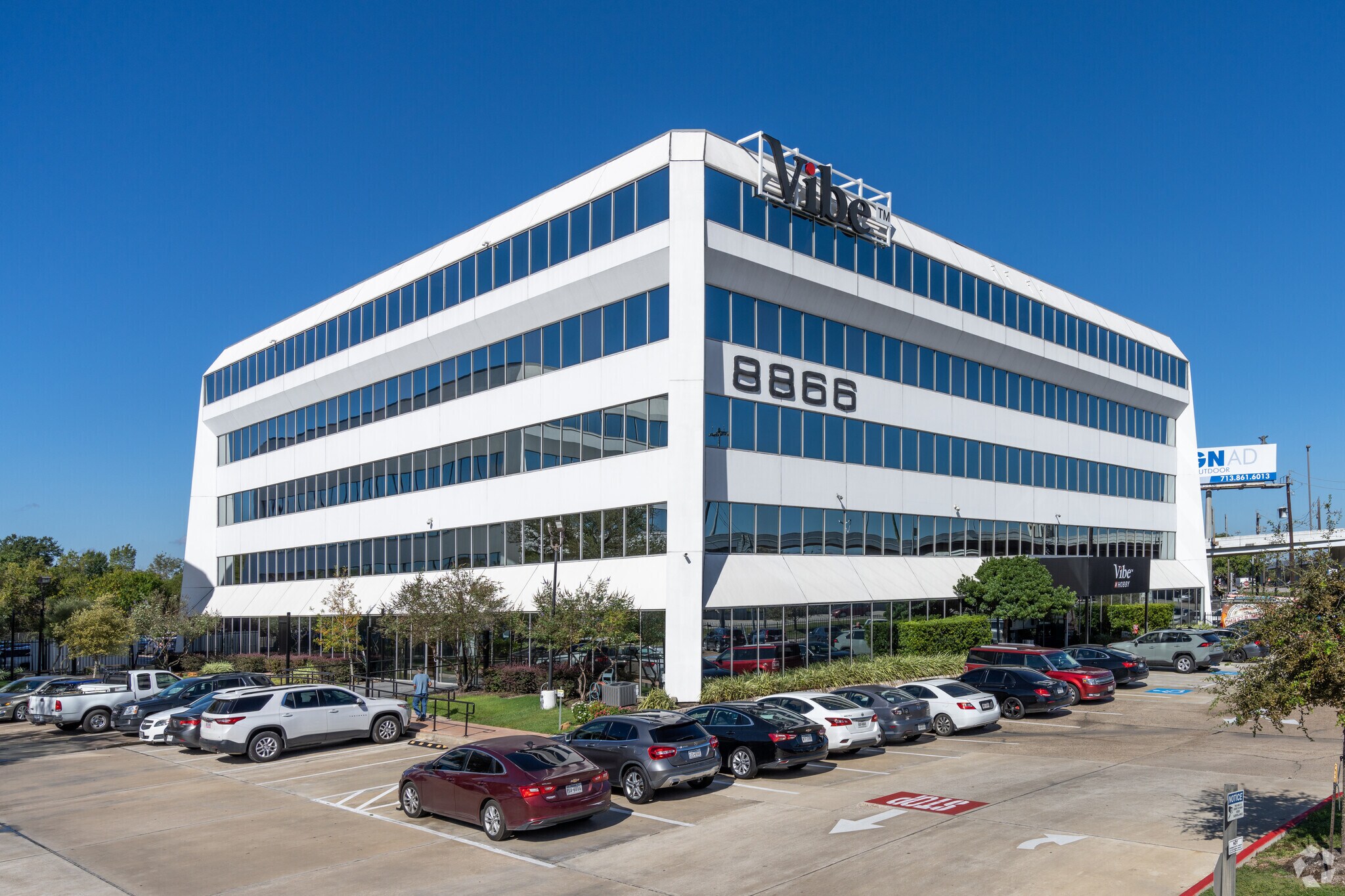 8866 Gulf Fwy, Houston, TX to rent Building Photo- Image 1 of 8