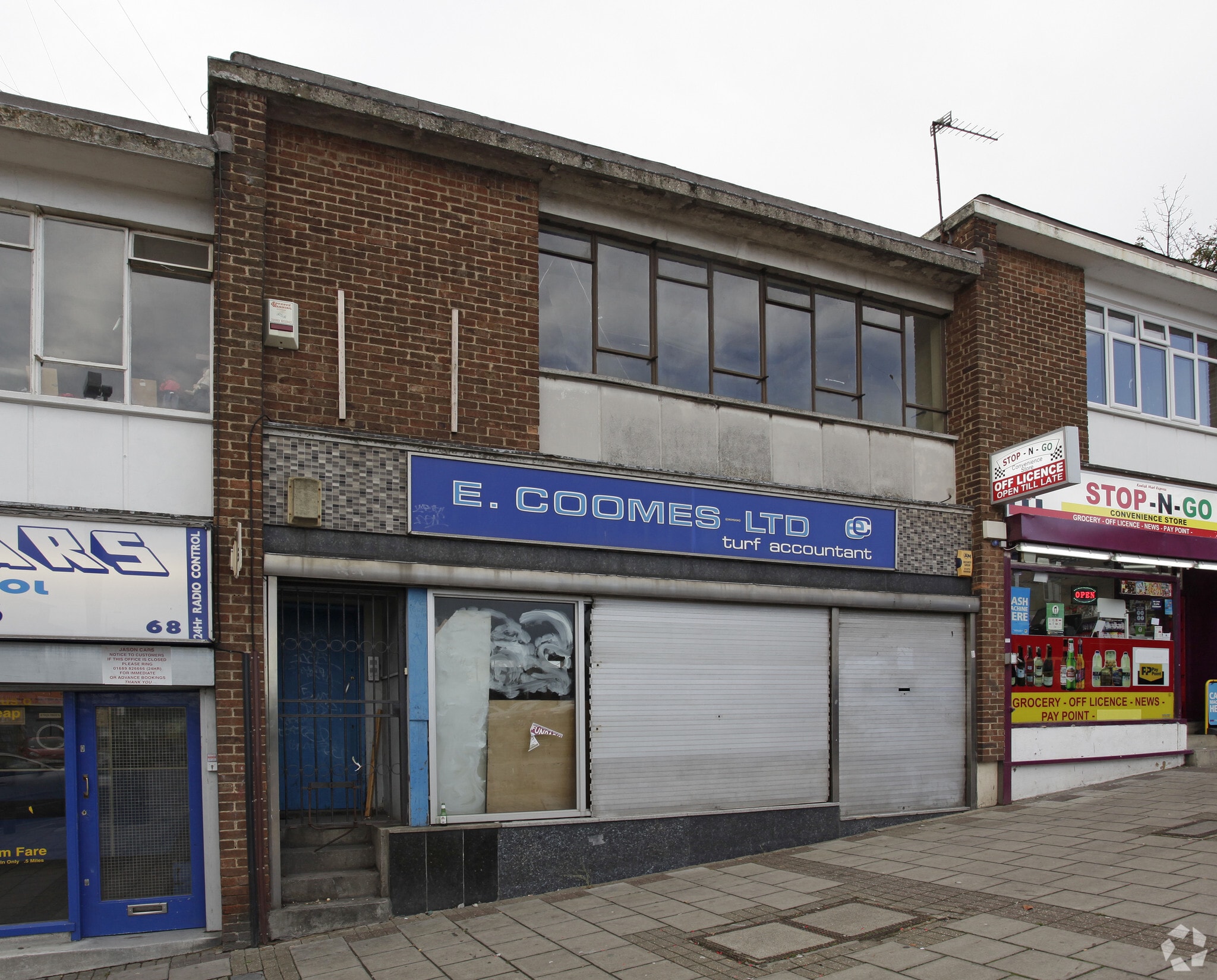 62-72 Sayes Court Rd, Bromley to rent Primary Photo- Image 1 of 6